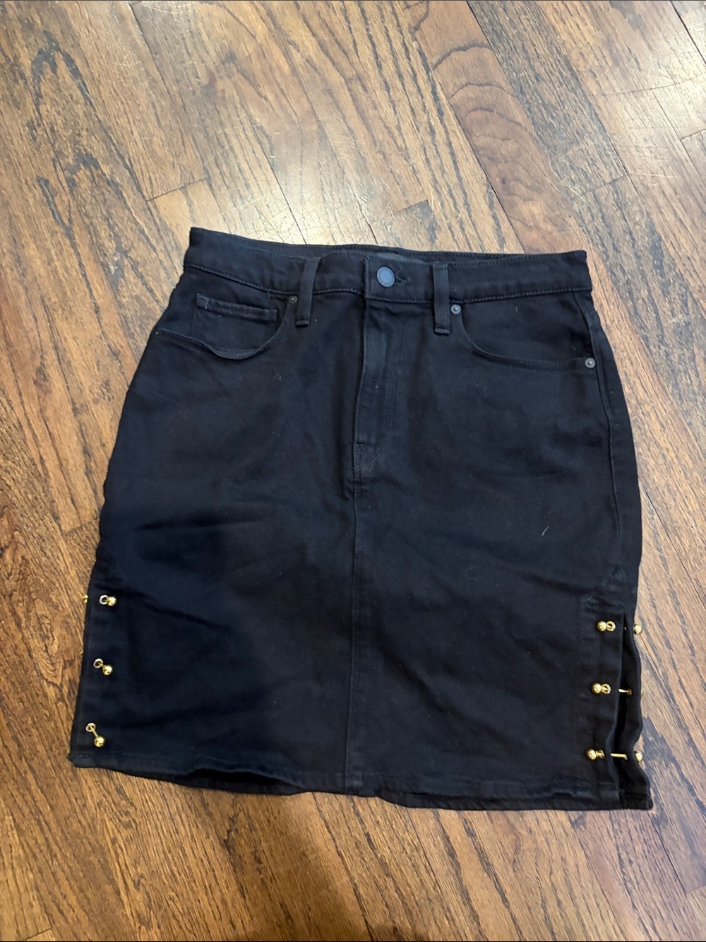 Hudson Jeans Black Denim Mini Skirt with Side Grommet Accents size 26